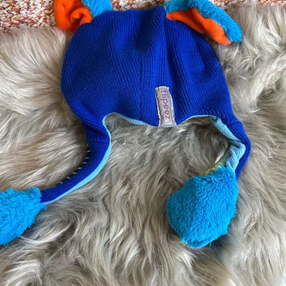 FLIPEEZ Hat Toddler 2T-4T Cartoon Blue Puppy Action Earflap Beanie - Picture 3 of 5
